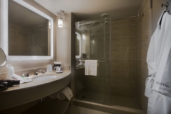Junior Suite, 1 King Bed with Sofa bed