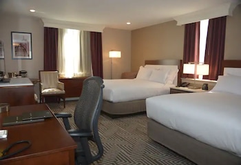 Room, 2 Queen Beds, Accessible (Mobility, Roll-in Shower)