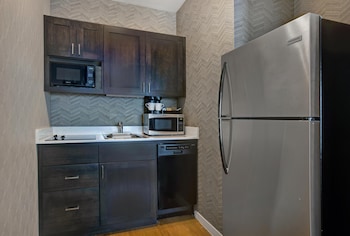 One Bedroom Suite, Two Double Beds, Non-Smoking
