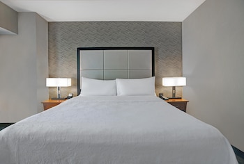 Two Bedroom Suite, Two King Beds, Non-Smoking