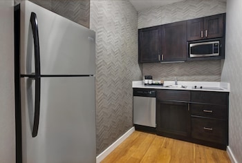One Bedroom Suite, Two Double Beds, Non-Smoking