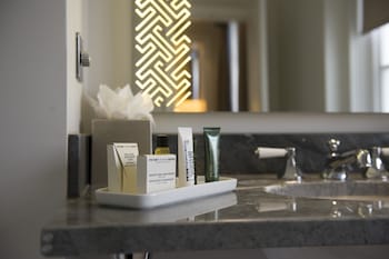 Twin Guest Room