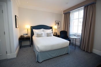 Deluxe Room, 1 Queen Bed