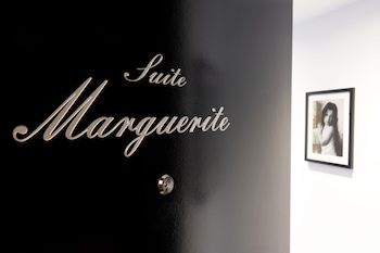 Suite, 1 King Bed, Garden View (Homage Marguerite Yourcenar)