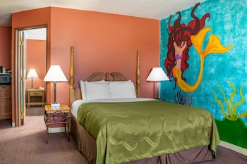 Suite, 2 Queen Beds, Non Smoking