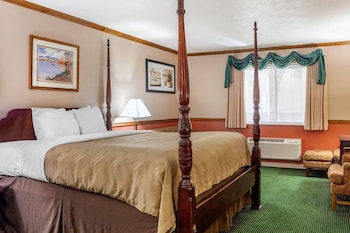 Suite, 1 King Bed, Non Smoking
