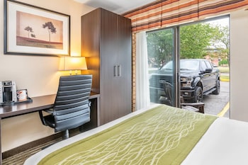 Standard Room, 2 Queen Beds (Interior Corridor 2nd Floor)