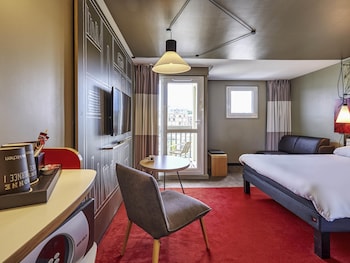 Premium Double Room, 1 Double Bed with Sofa bed, Balcony