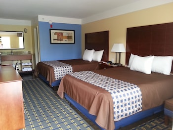 Room, 2 Queen Beds, Smoking