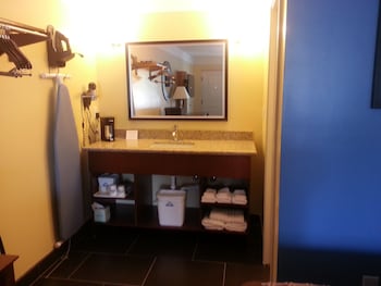 Room, 1 King Bed, Accessible, Non Smoking