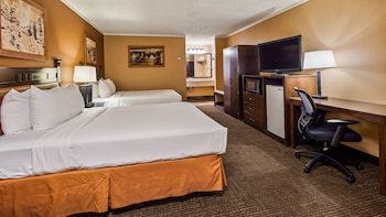 Standard Room, 2 Queen Beds, Non Smoking, Refrigerator & Microwave