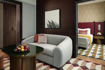Suite (View)