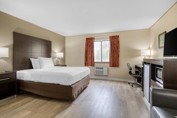 Standard Room, 1 Queen Bed, Non Smoking