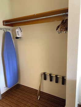 Standard Room, 1 Queen Bed, Non Smoking