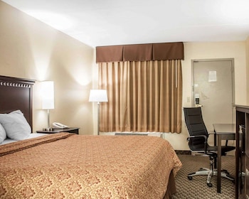 Standard Room, 1 King Bed, Non Smoking