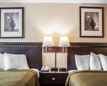 Room, 2 Double Beds, Accessible, Smoking