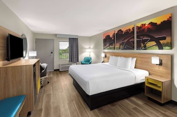 Standard Room, 1 King Bed