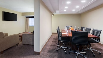 Suite, 1 King Bed, Non Smoking