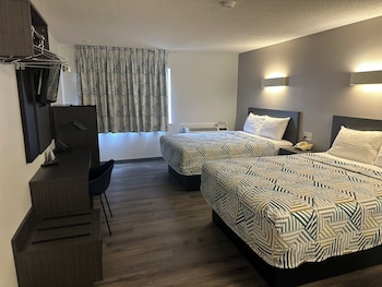 Standard Room, 2 Queen Beds, Non Smoking