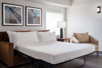 Junior Single Room, 1 King Bed with Sofa bed, Corner