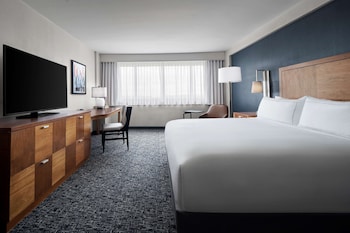 Room, 1 King Bed, Accessible, Bathtub