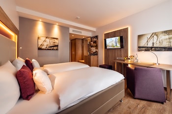 Standard Room, 1 Double Bed, Park View