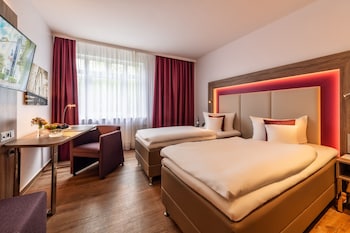 Standard Room, 1 Double Bed, Park View