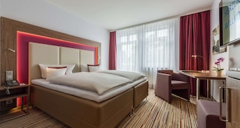 Standard Room, 1 Double Bed, Park View
