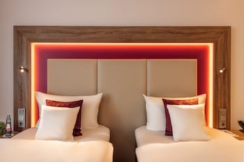 Standard Room, 1 Double Bed, Park View
