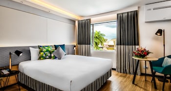 Executive Queen Room