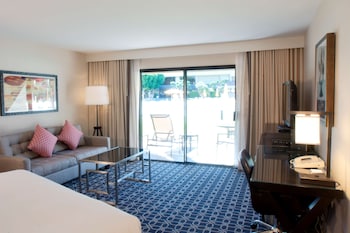 Room, 1 King Bed, Non Smoking, Poolside
