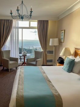 Standard One Double Bed Sea View