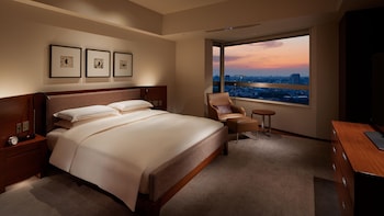 Grand Suite, 1 King Bed (Executive)