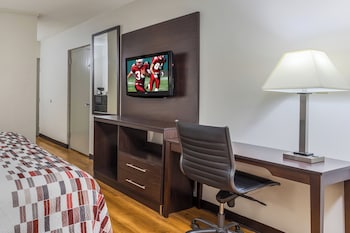 Superior Room, 1 King Bed, Non Smoking (Interior Corridor)