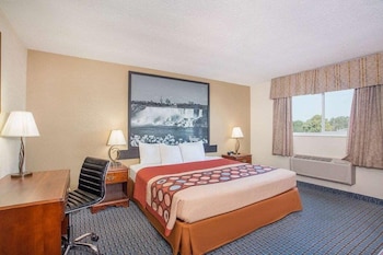 Standard Room, 1 King Bed, Smoking