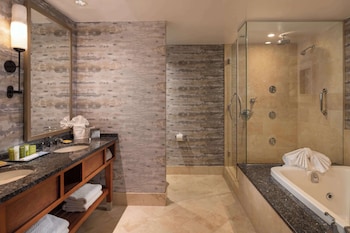 Room, 1 King Bed, Jetted Tub