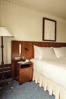 Signature King Room
