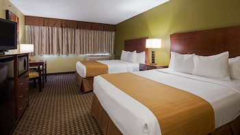 Standard Room, 2 Queen Beds, Non Smoking, Refrigerator & Microwave