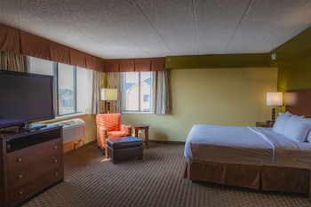 Suite, 1 King Bed, Non Smoking, Refrigerator & Microwave