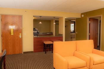 Suite, 1 King Bed, Non Smoking, Refrigerator & Microwave