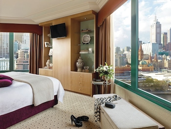 Club One-Bedroom Suite