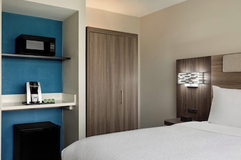 Standard Room, 1 King Bed, Corner