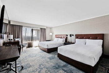 Room, 2 Queen Beds (Mobility/Hearing Accessible, Tub)