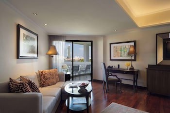 Junior River View Suite