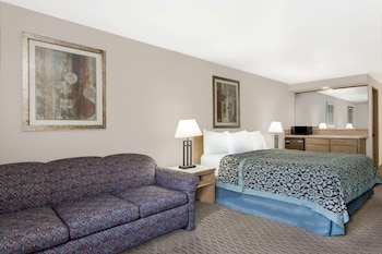 Studio Suite, 1 King Bed, Non Smoking