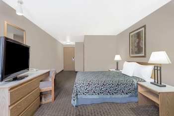 Room, 1 King Bed, Accessible, Non Smoking (Mobility)