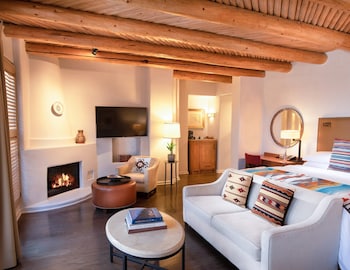 Superior Room, 1 King Bed, Accessible