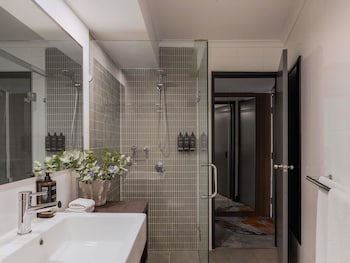 Deluxe Room, Multiple Beds, Terrace