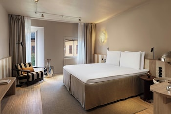 Standard Room, 2 Twin Beds, Courtyard View