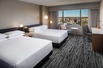 Room, 2 Queen Beds, City View